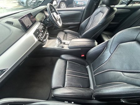 2019 BMW 5-Series - photo 14