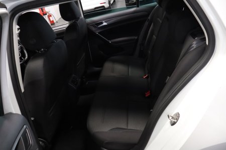 2017 Volkswagen Golf - photo 35