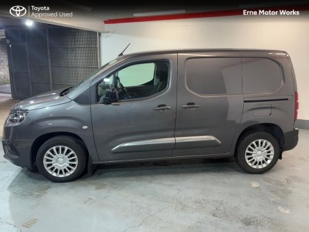 2024 Toyota Proace City - photo 2