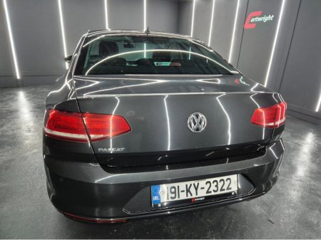 2019 Volkswagen Passat - photo 18