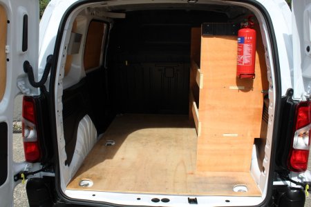 2025 Vauxhall Combo - photo 29