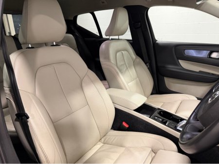 2022 Volvo XC40 - photo 28