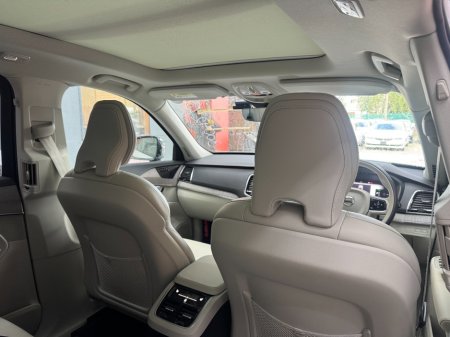 2024 Volvo XC90 - photo 8