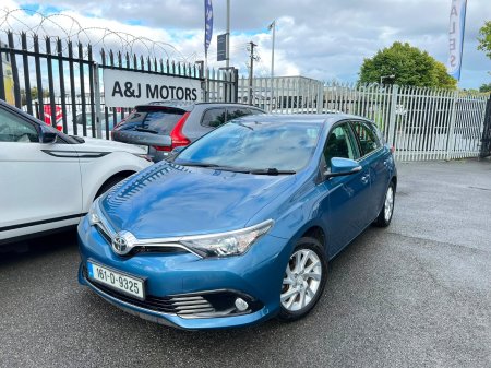 2016 Toyota Auris - photo 2
