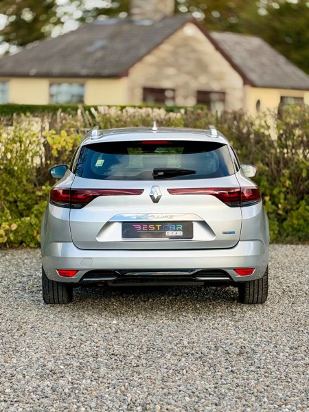2021 Renault Megane - photo 16