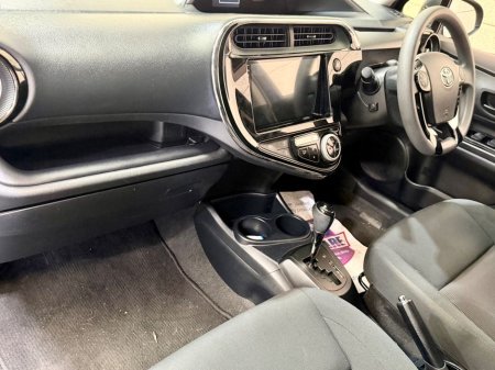 2019 Toyota Aqua - photo 14