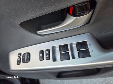 2014 Toyota Prius - photo 20
