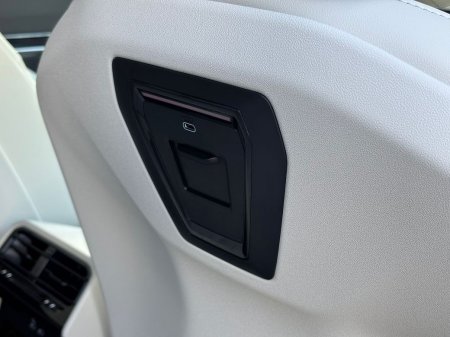 2025 BMW i5 - photo 25