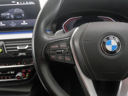 2023 BMW 5-Series - photo 17