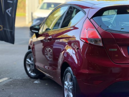 2016 Ford Fiesta - photo 8