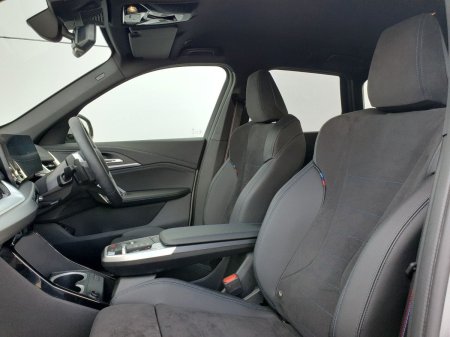 2025 BMW iX1 - photo 7