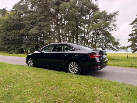 2019 Skoda Superb - photo 6