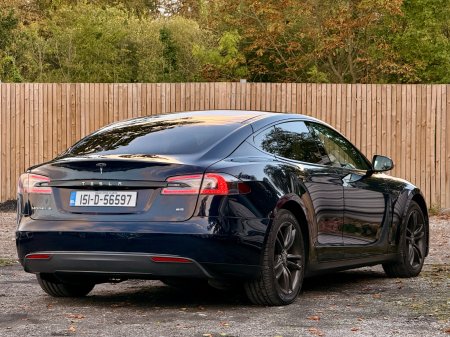 2015 Tesla Model S - photo 24