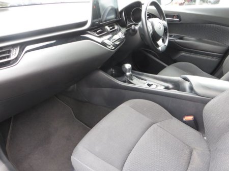 2017 Toyota C-HR - photo 17