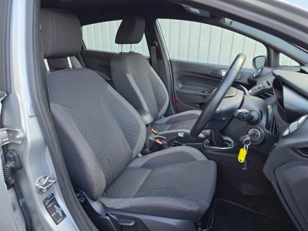 2017 Ford Fiesta - photo 10