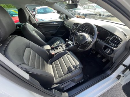 2020 Volkswagen Golf - photo 12