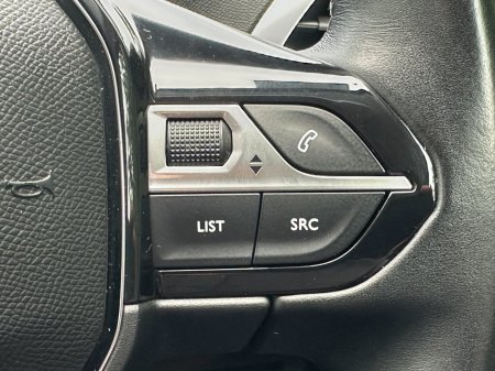 2021 Peugeot 5008 - photo 17