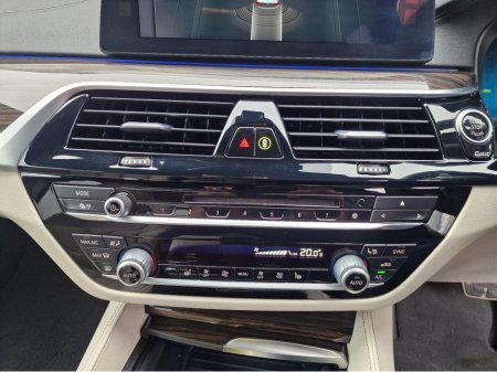 2018 BMW 5-Series - photo 25
