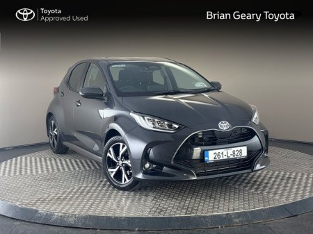 2026 Toyota Yaris HYBRID LUNA SPORT