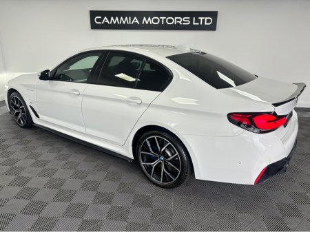 2021 BMW 5-Series - photo 6