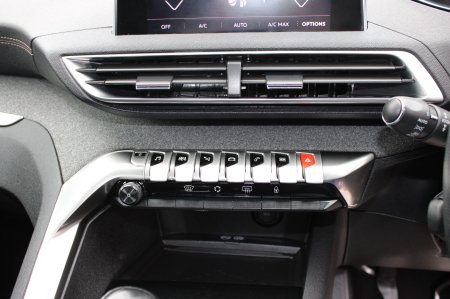 2018 Peugeot 3008 - photo 17