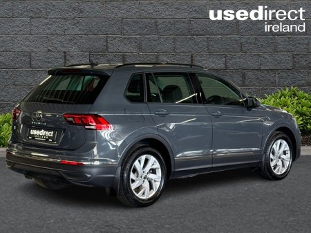2024 Volkswagen Tiguan - photo 2