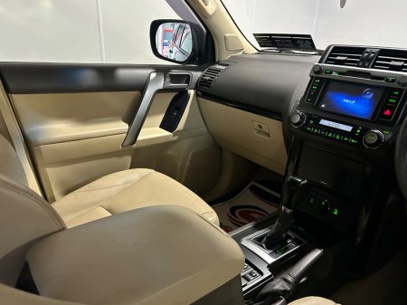 2015 Toyota Land Cruiser - photo 14