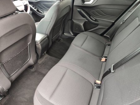 2018 Ford Focus - photo 10