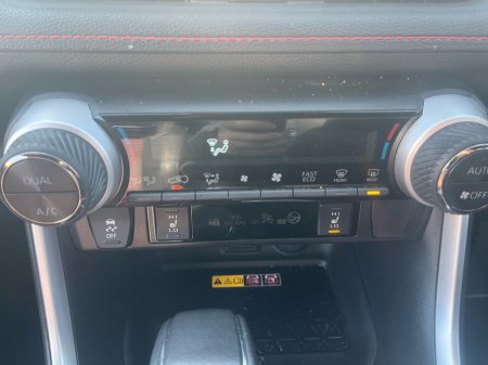 2025 Toyota RAV4 - photo 13