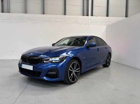 2022 BMW 3-Series - photo 8