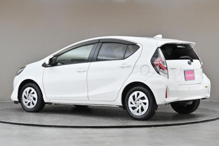 2020 Toyota Aqua - photo 5