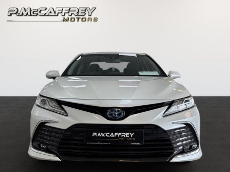 2021 Toyota Camry - photo 2