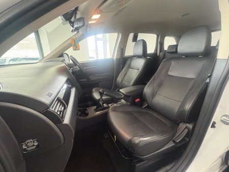 2017 Mitsubishi Outlander - photo 12