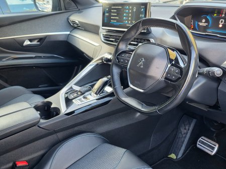 2023 Peugeot 5008 - photo 11