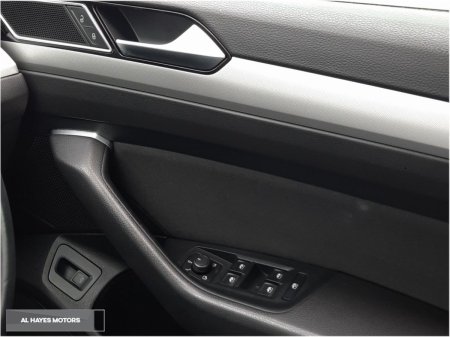 2018 Volkswagen Passat - photo 25