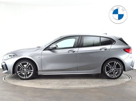 2024 BMW 1-Series - photo 3