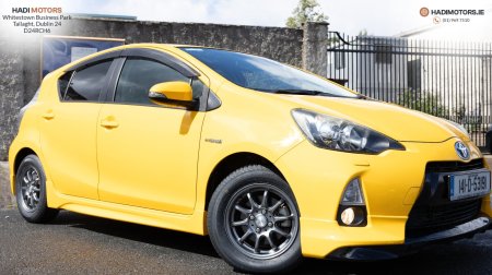 2014 Toyota Aqua - photo 2