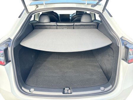 2024 Tesla Model Y - photo 16