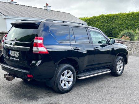 2016 Toyota Land Cruiser - photo 2