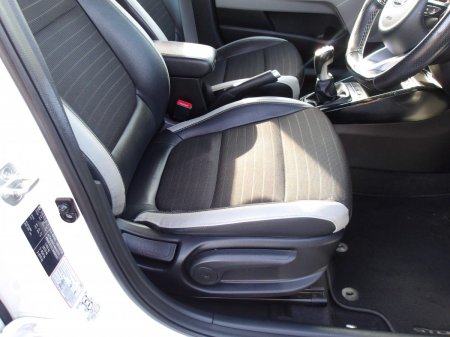 2017 Kia Stonic - photo 19