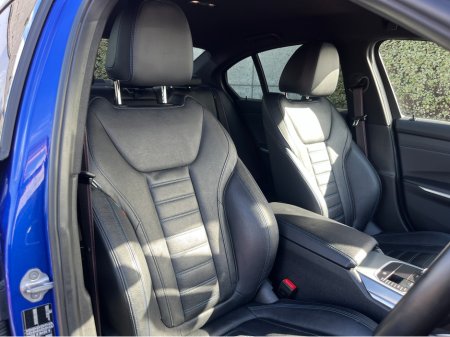 2022 BMW 3-Series - photo 9