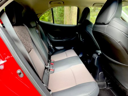 2025 Toyota Yaris Cross - photo 13