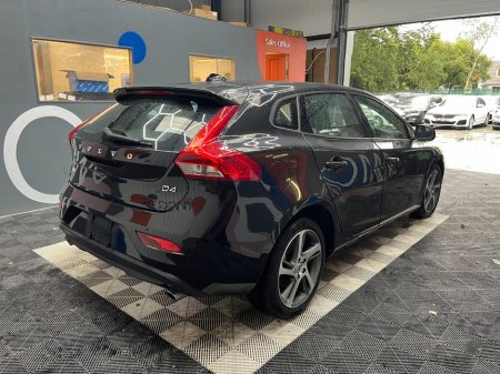 2018 Volvo V40 - photo 3
