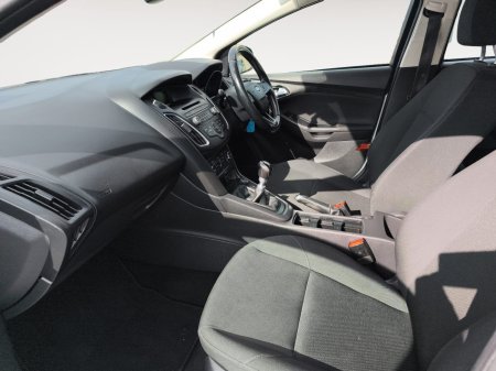 2017 Ford Focus - photo 10