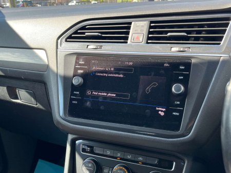2020 Volkswagen Tiguan - photo 13