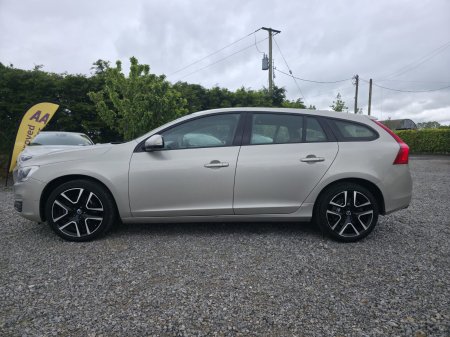 2017 Volvo V60 - photo 2