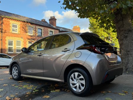 2022 Toyota Yaris - photo 8