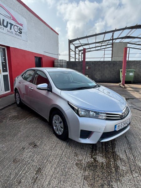 2015 Toyota Corolla - photo 3