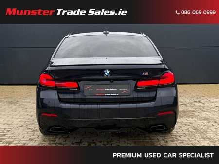 2022 BMW 5-Series - photo 5