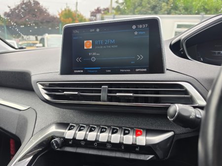 2020 Peugeot 5008 - photo 20
